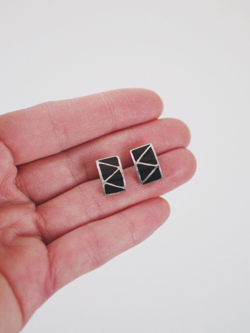 Vintage Southwestern Sterling Silver Onyx Inlay Post Stud Earrings